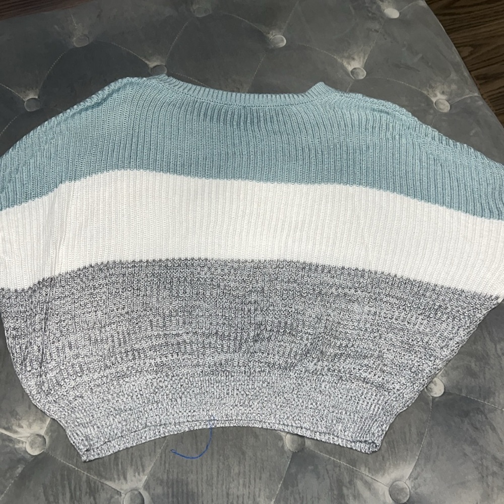 Sweater - Picture 3 of 3